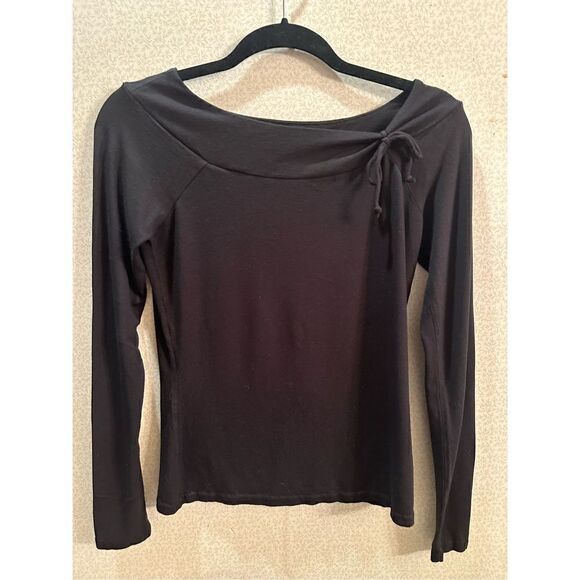 Long sleeve black tee - Picture 1 of 4